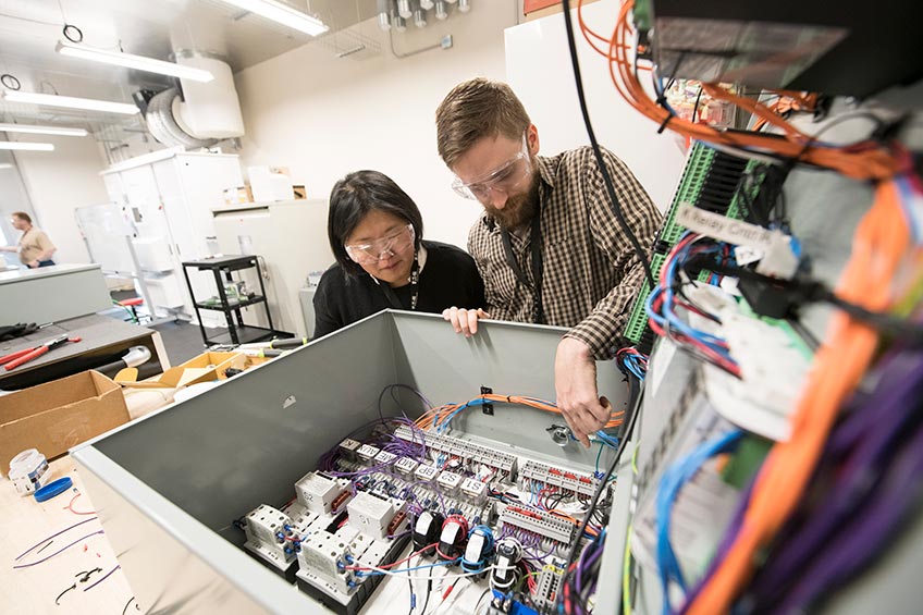 Continue reading about NREL, Eaton Mark One Year as Partners on Innovative Energy Solutions