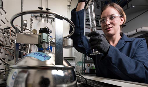 Continue reading about Fuels Researcher Gina Fioroni Runs Past Lab—and Trail—Obstacles