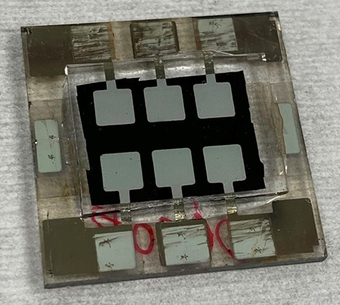 Photo of a tandem solar cell