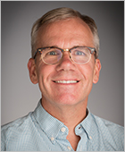 Photo of Gregor Henze.