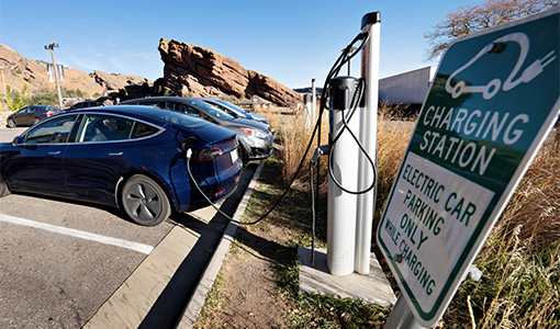 Continue reading about NREL Research Finds the Right TEMPO for National Electric Vehicle Grid Planning