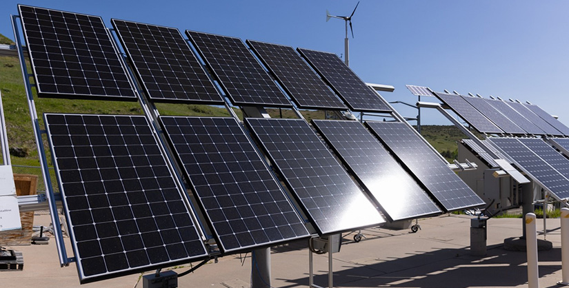 A photo showing a solar PV array at NREL’s South Table Mountain Campus.