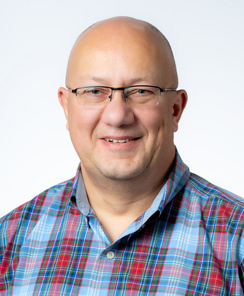 vto-report-fy25-awards-bidzina-kekelia-headshot Headshot